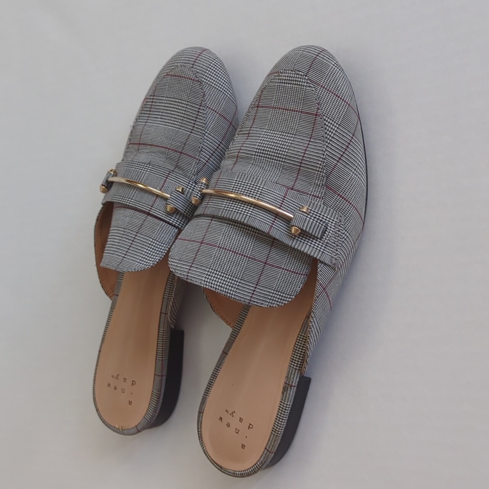 A New Day Plaid Slip-On Mules Flats 8 Gray - Picture 2 of 16